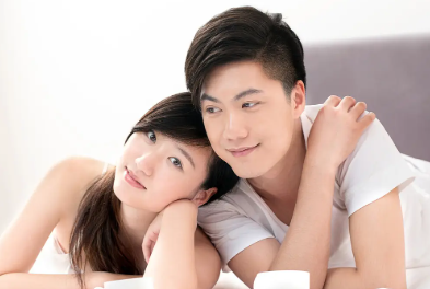 杭州婚外情侦探调查：婚姻途中遇坎坷，夫妻如何携手共渡感情难关？